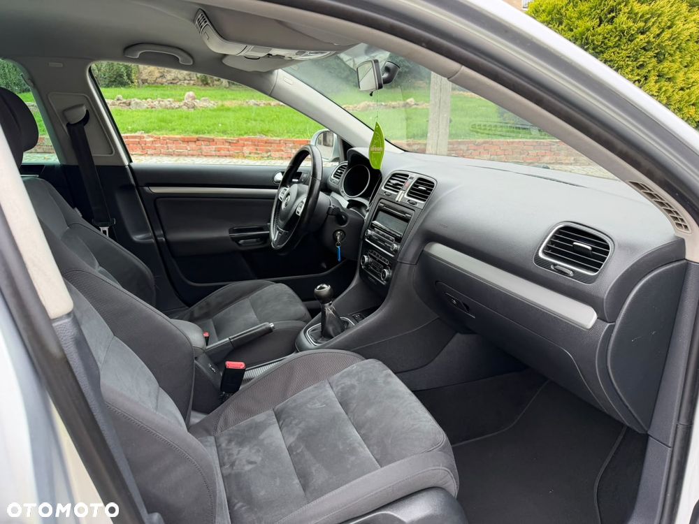 Volkswagen Golf 1.6 TDI Highline - 10