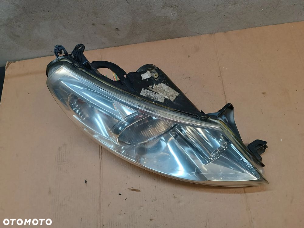 LAMPA PRZÓD PRZEDNIA PRAWA PEUGEOT EXPERT II JUMPY II - 2