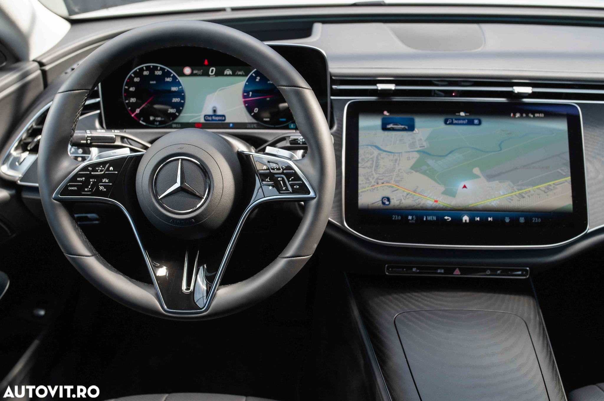Mercedes-Benz E 220 d 4Matic 9G-TRONIC Edition AVANTGARDE - 20