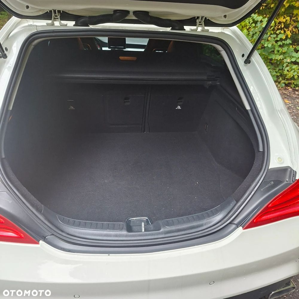 Mercedes-Benz CLA 200 (CDI) d 4-Matic - 12
