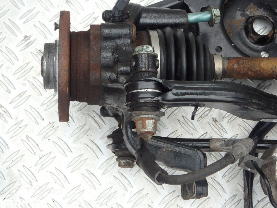 SANKI WOZEK ZAWIESZENIE TYL DYFER A3 4X4 3.2V6 - 5