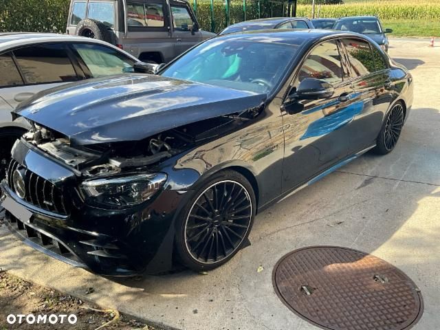 Mercedes-Benz Klasa E AMG 53 4Matic 9G-TRONIC - 3