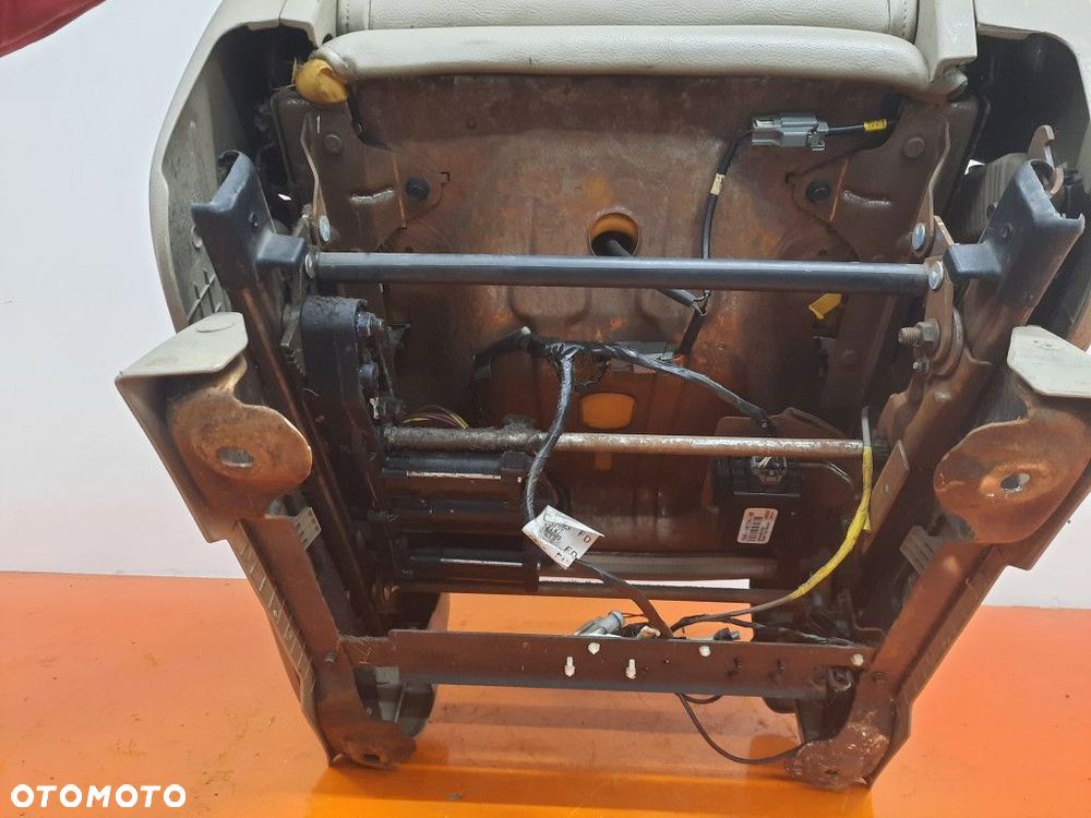 FORD FREESTAR 4.2 KAT 1 I 03-07 FOTEL KIEROWCY - 10