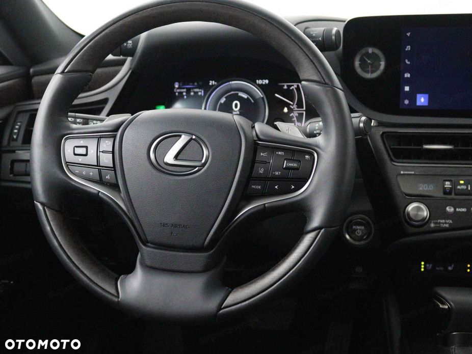 Lexus ES - 8