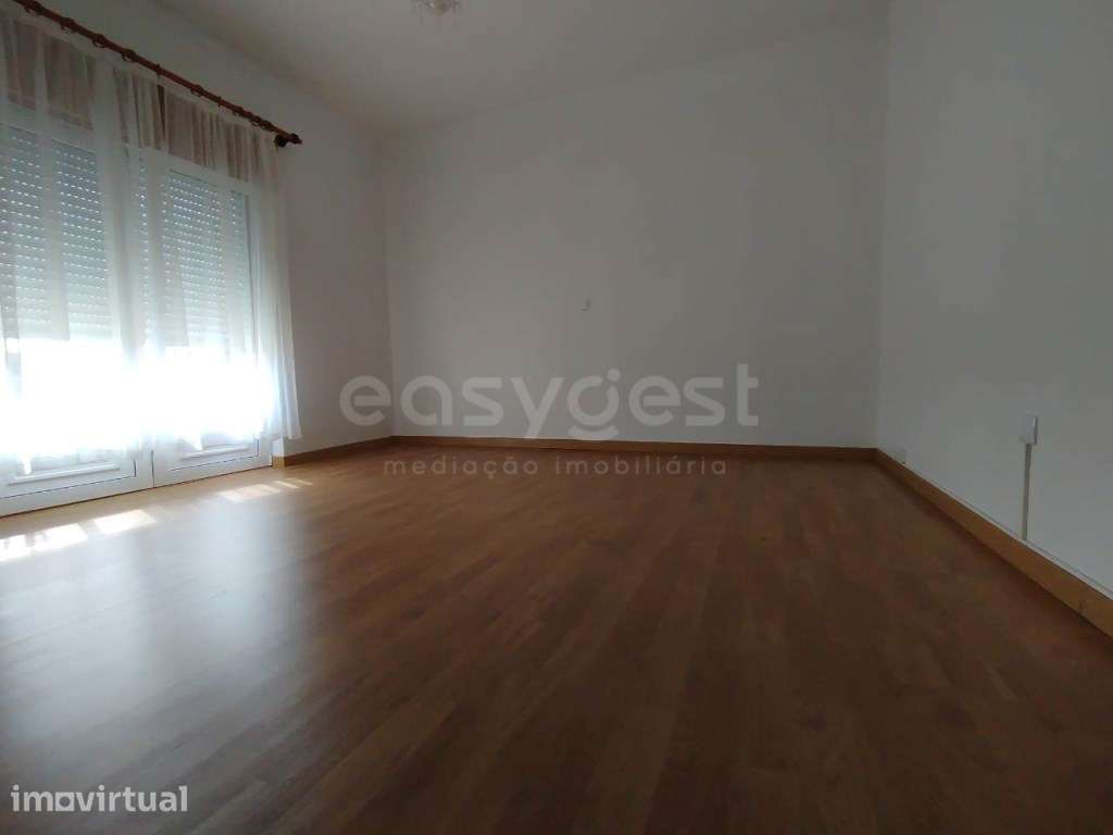 Moradia M3+1 na Bidoeira de Baixo, Leiria, em excelente estado de c... - Grande imagem: 5/20
