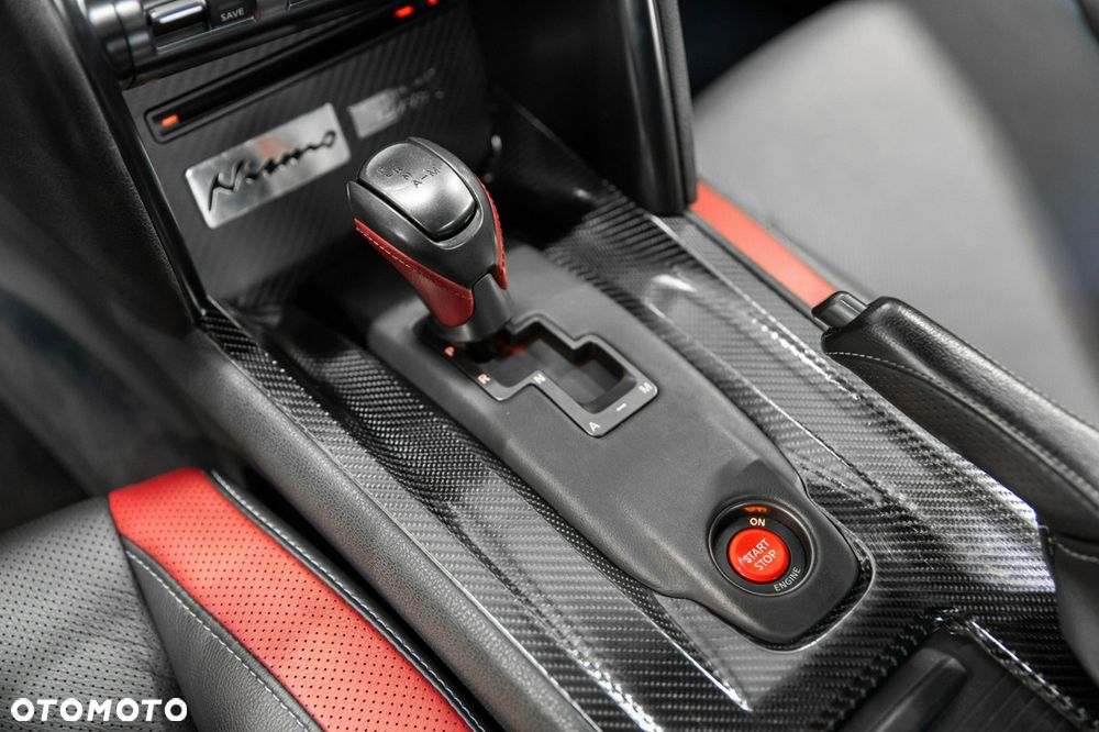 Nissan GT-R Black Edition - 7