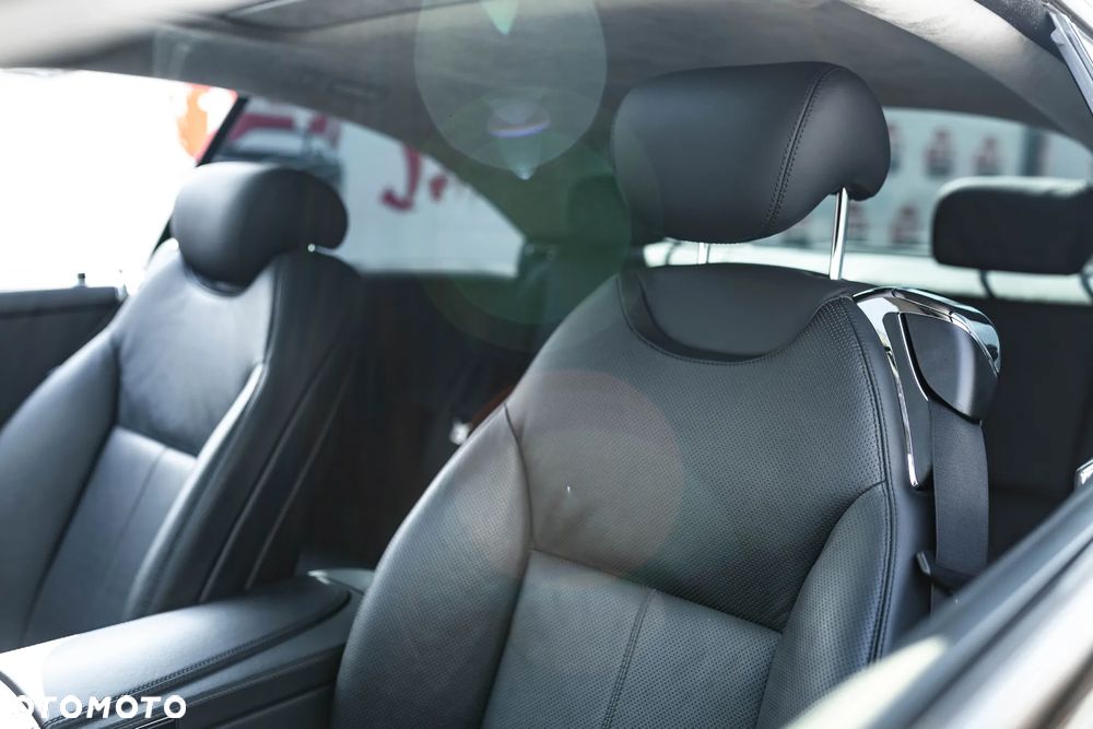Mercedes-Benz CL 500 - 26