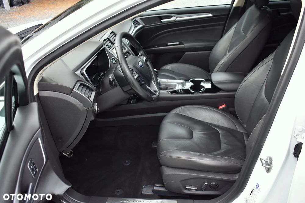 Ford Mondeo 2.0 TDCi Titanium - 21