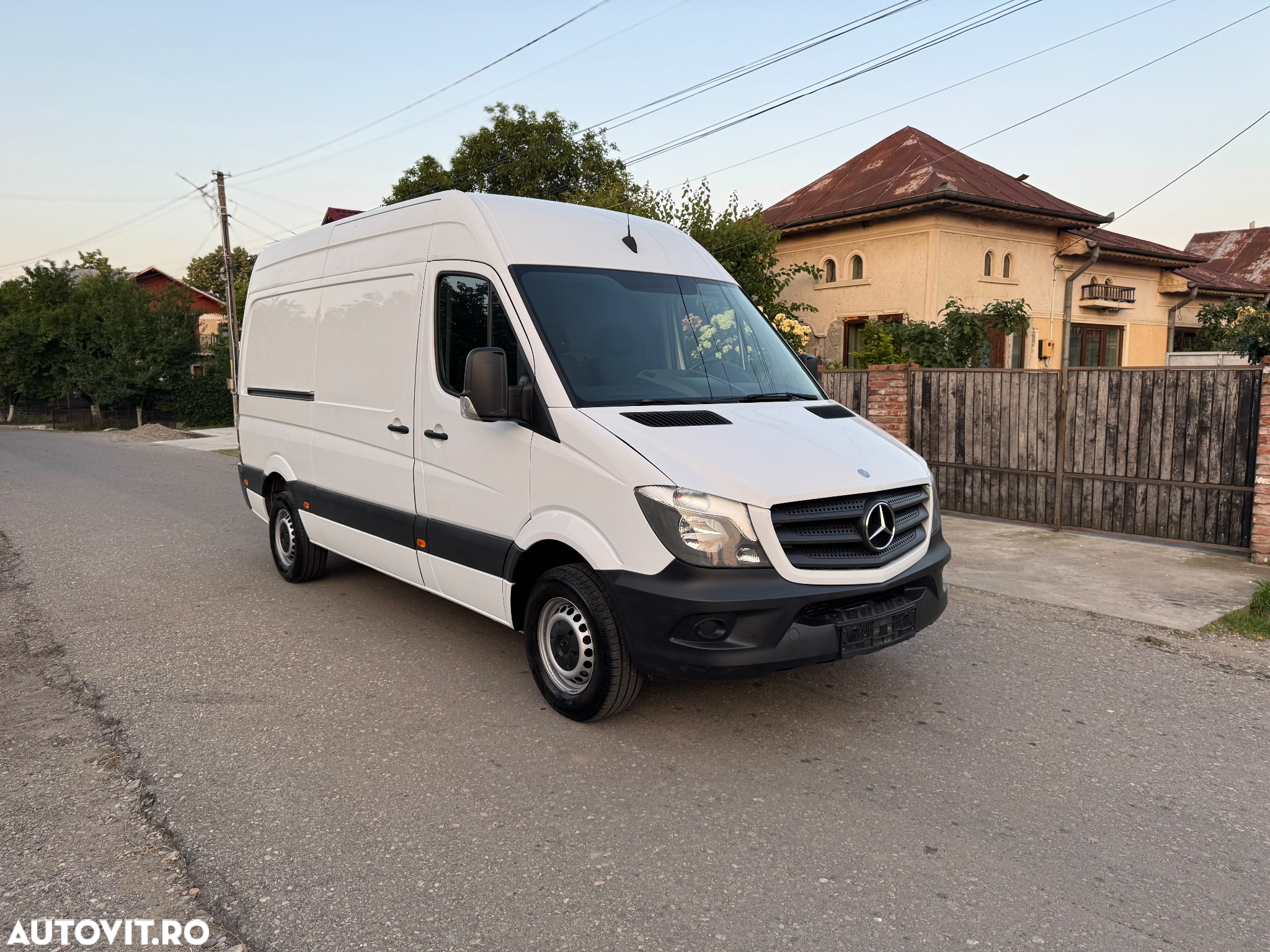 Mercedes-Benz Sprinter - 3