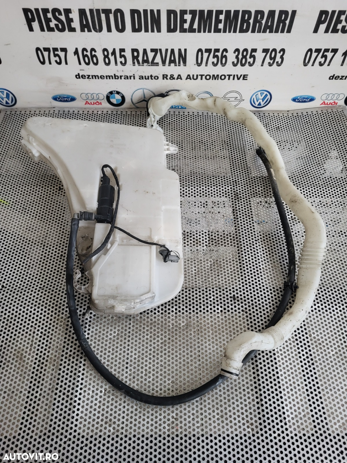 Vas Lichid Parbriz Stropgel Bmw F10 Xenon Complet Dezmembrez Bmw F10 F11 LCI M Paket Cod Motor N55B - 5
