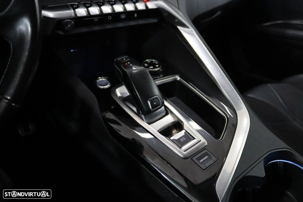 Peugeot 3008 1.2 PureTech Allure EAT6 - 13
