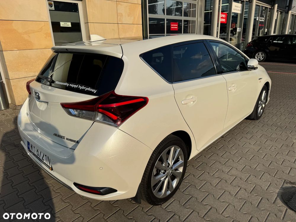 Toyota Auris Hybrid 135 Prestige - 3