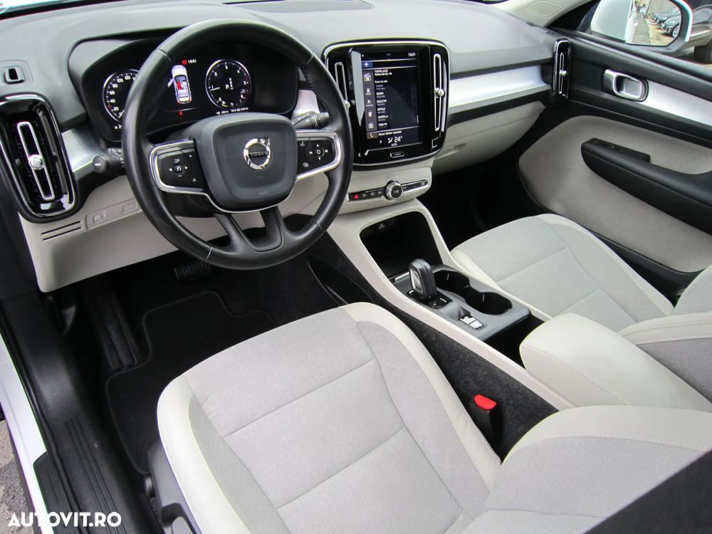 Volvo XC 40 D3 AWD Geartronic Momentum - 7