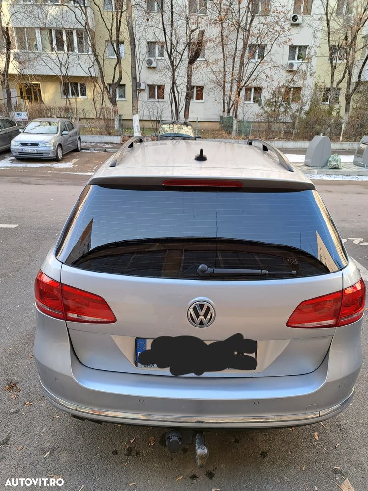 Volkswagen Passat 2.0 TDI Comfortline - 8