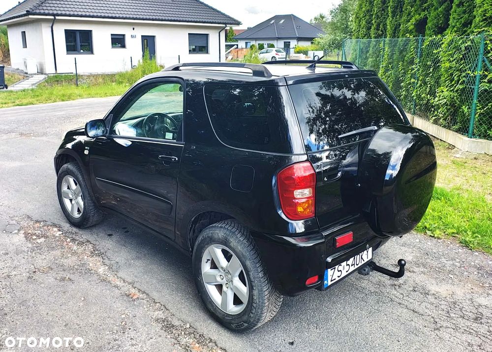 Toyota RAV4 1.8 VVT-i Terra 2WD - 18