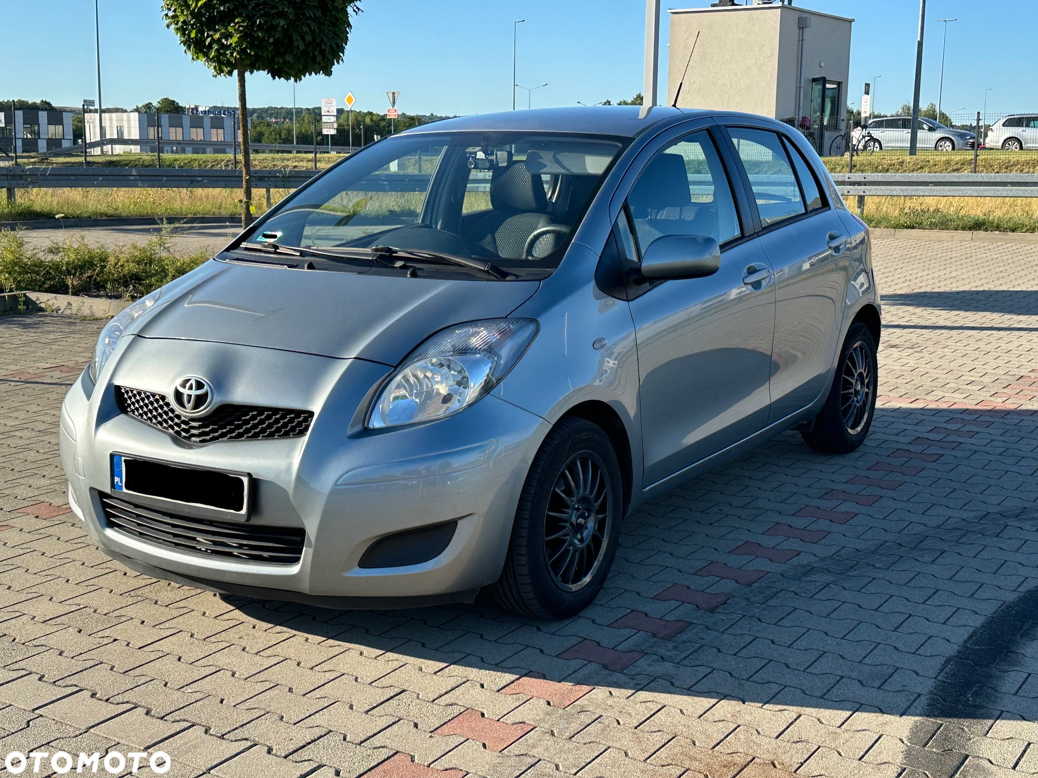 Toyota Yaris 1.33 Premium - 7