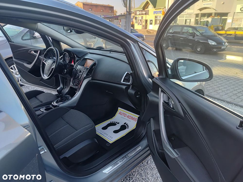 Opel Astra 2.0 CDTI DPF Innovation - 19