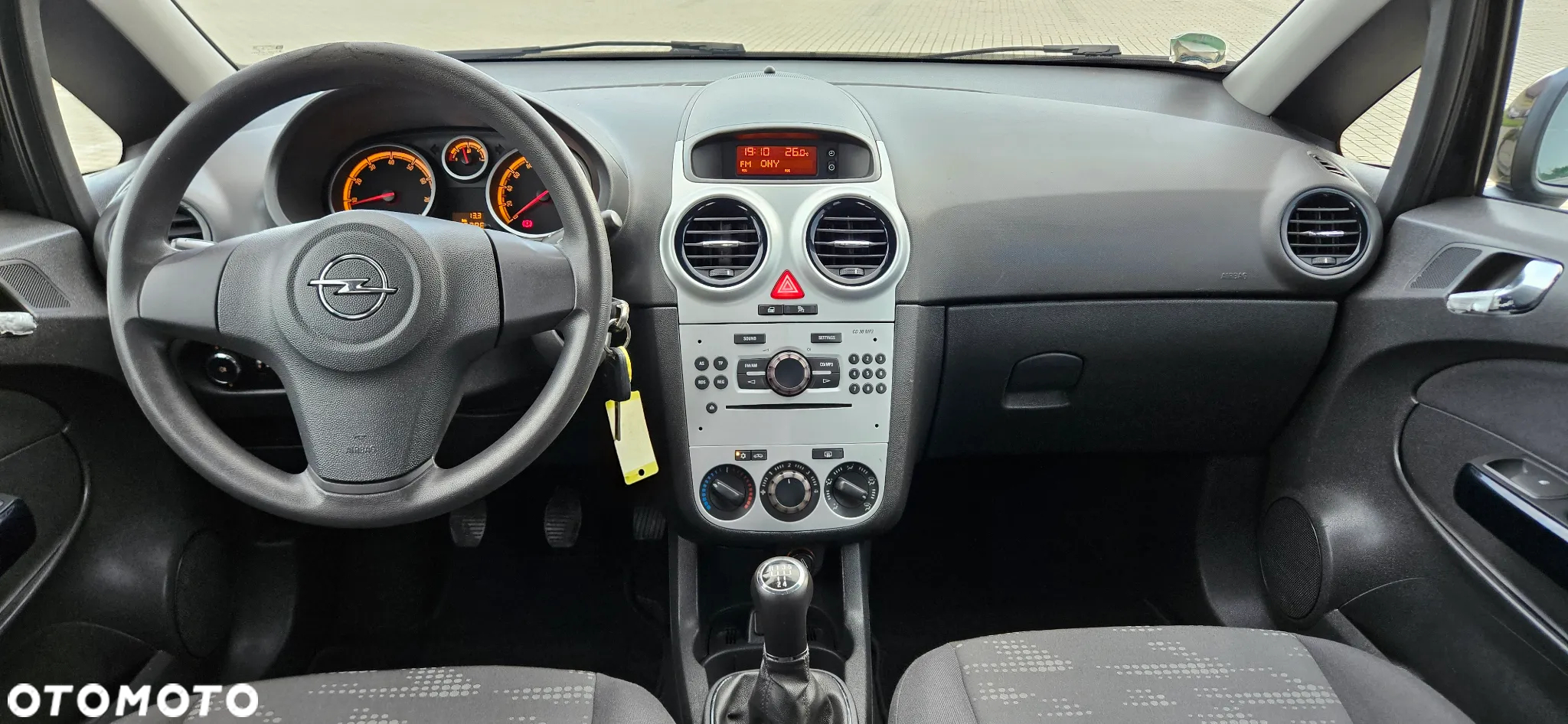 Opel Corsa 1.4 16V Active - 11