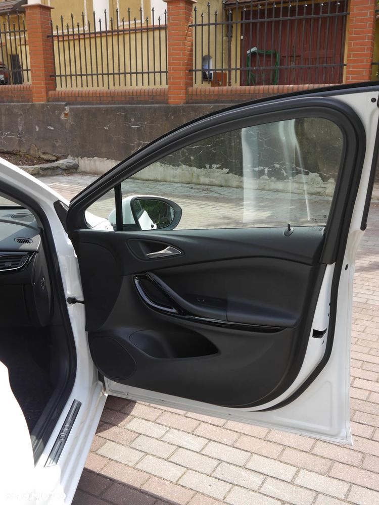 Opel Astra 1.4 T Elite S&S - 4