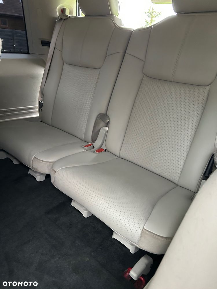 Jeep Commander - 10