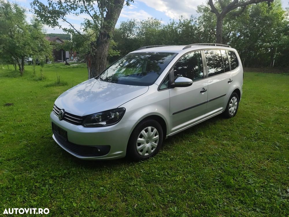 Volkswagen Touran 1.6 TDI Highline - 1