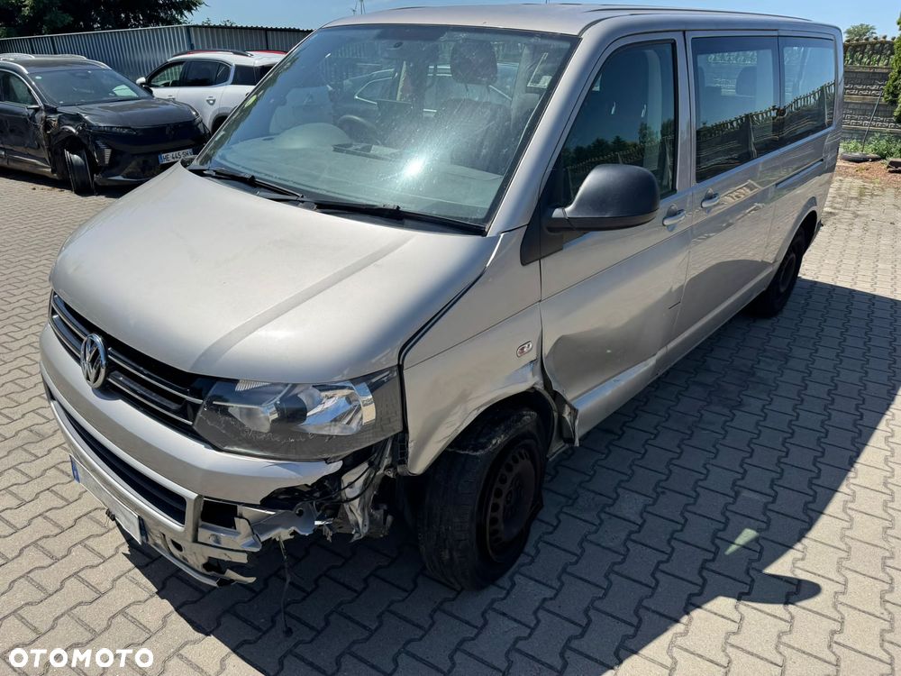 Volkswagen CARAVELA T5 - 3
