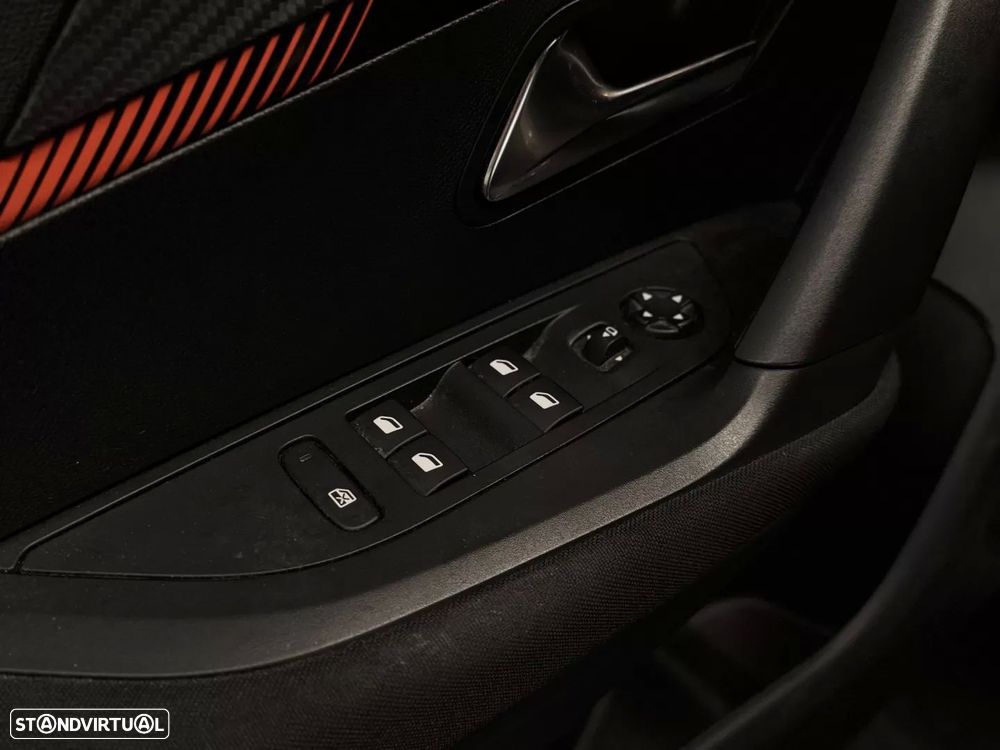 Peugeot e-2008 50 kWh Active Pack - 15