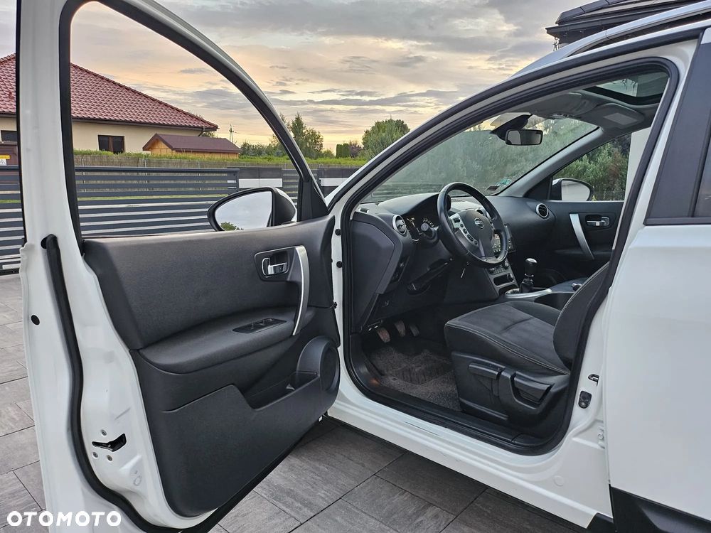 Nissan Qashqai+2 2.0 Tekna - 26