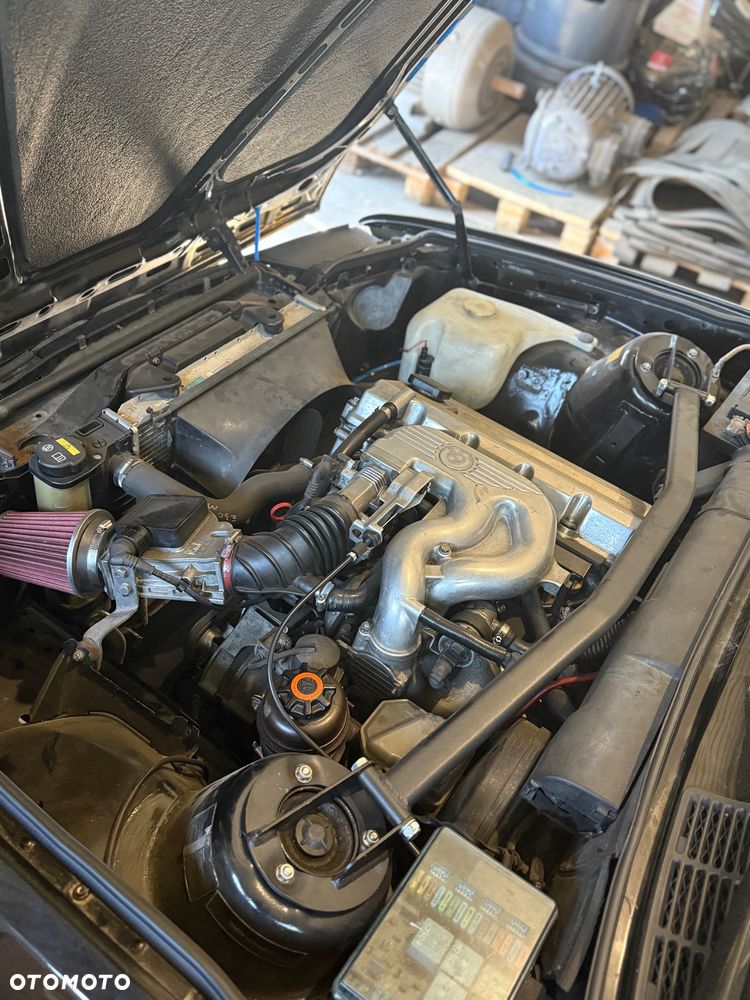 BMW Seria 3 318is - 13