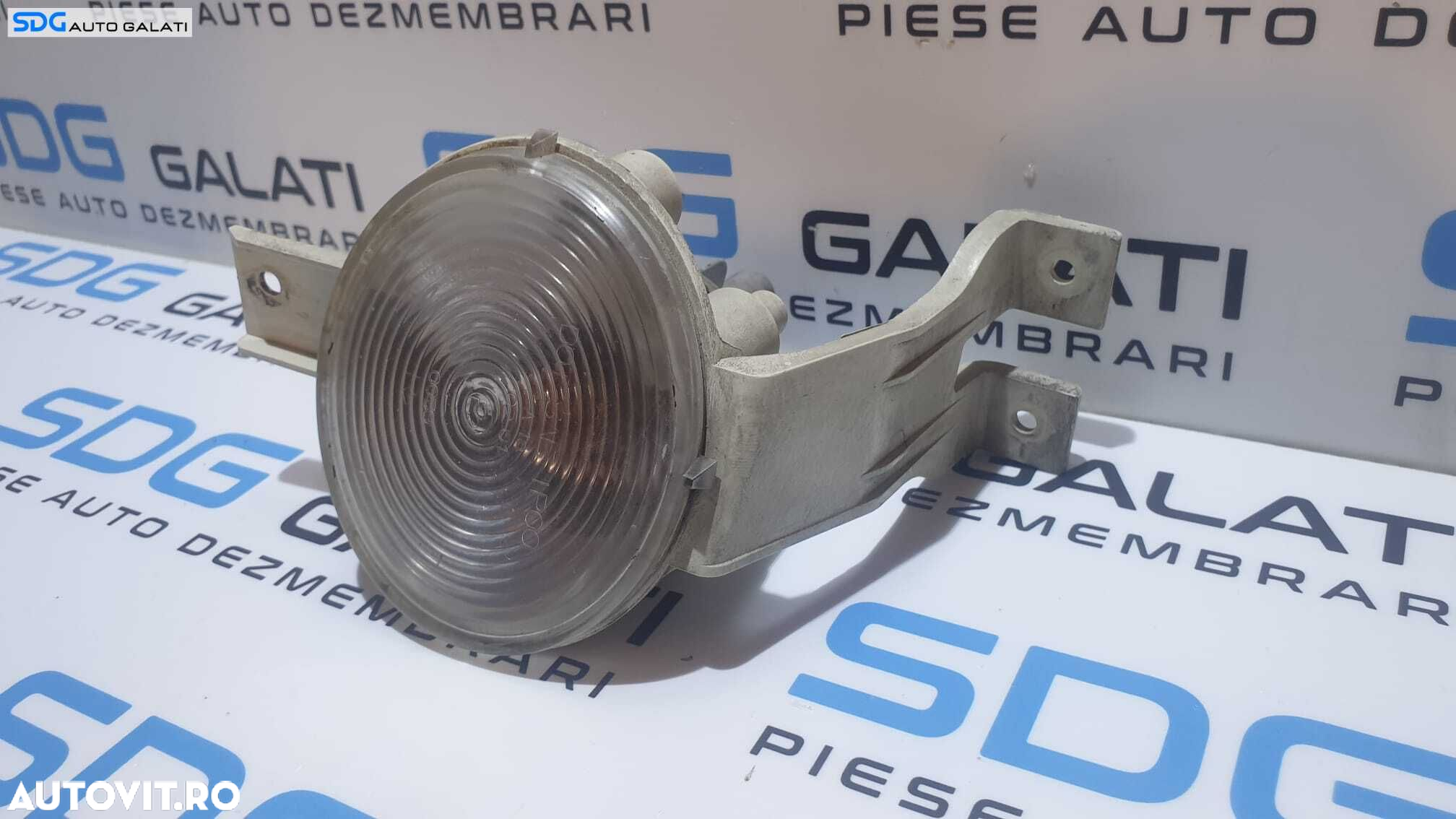 Lampa Semnalizare Bara Fata Dreapta Mini One Hatchback ( R53 ) 2003 - 2006 Cod 7165862 - 3