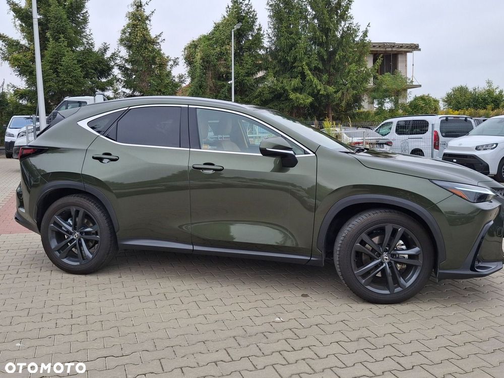 Lexus NX 350h Prestige AWD - 28