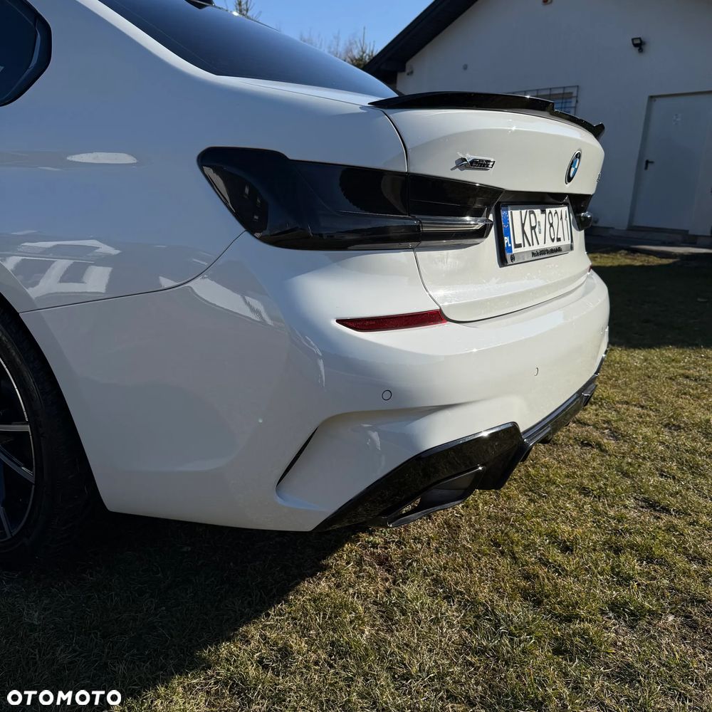 BMW Seria 3 330i xDrive M Sport - 8