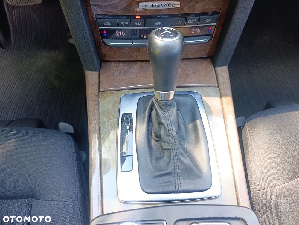 Mercedes-Benz Klasa E 200 Kompressor Automatik Elegance - 22