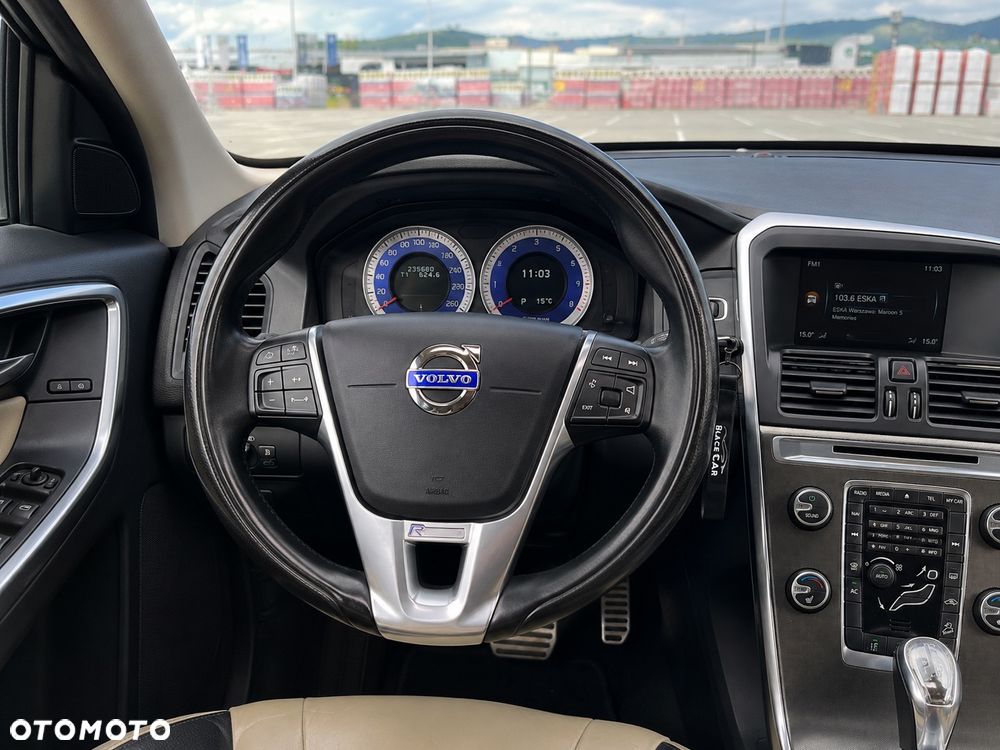 Volvo XC 60 D5 AWD RDesign - 6