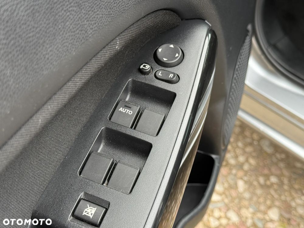 Mazda 2 1.3 Exclusive - 9