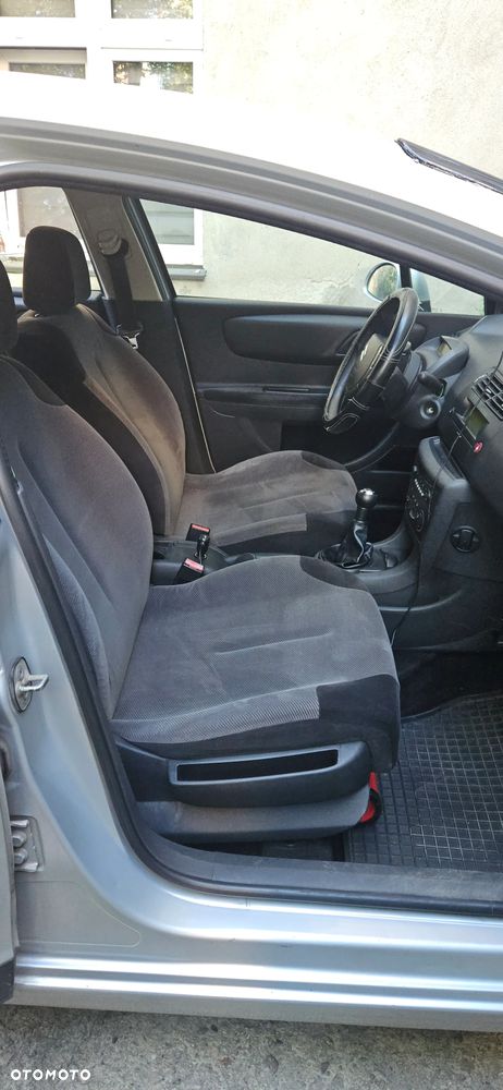 Citroën C4 1.6 16V SX - 9