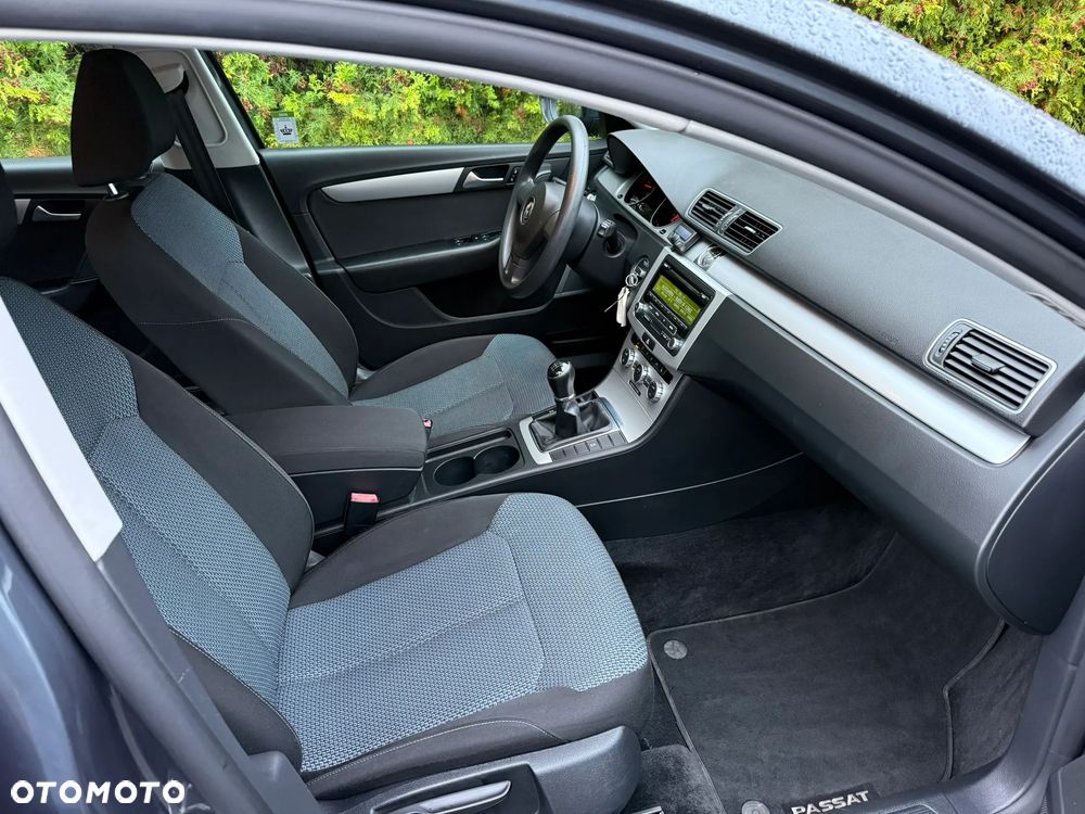 Volkswagen Passat Variant 1.6 TDI BlueMotion - 6