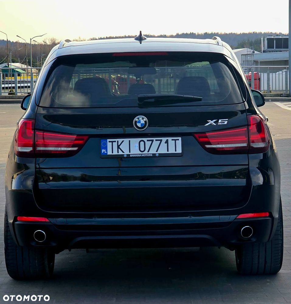 BMW Seria 5 525d Sport - 13