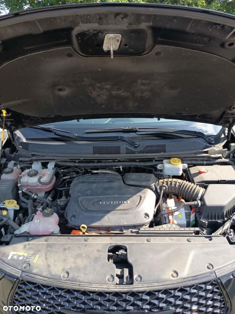 Chrysler Pacifica - 2