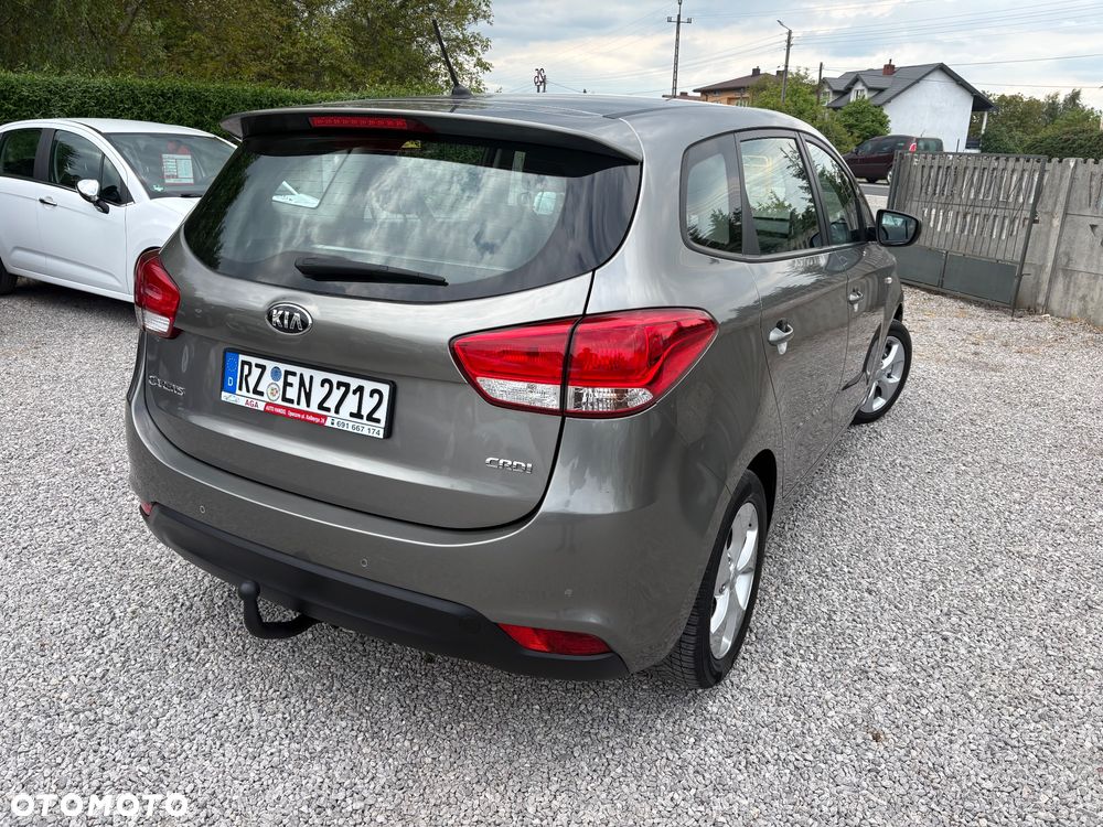 Kia Carens 1.7 CRDi Spirit - 9