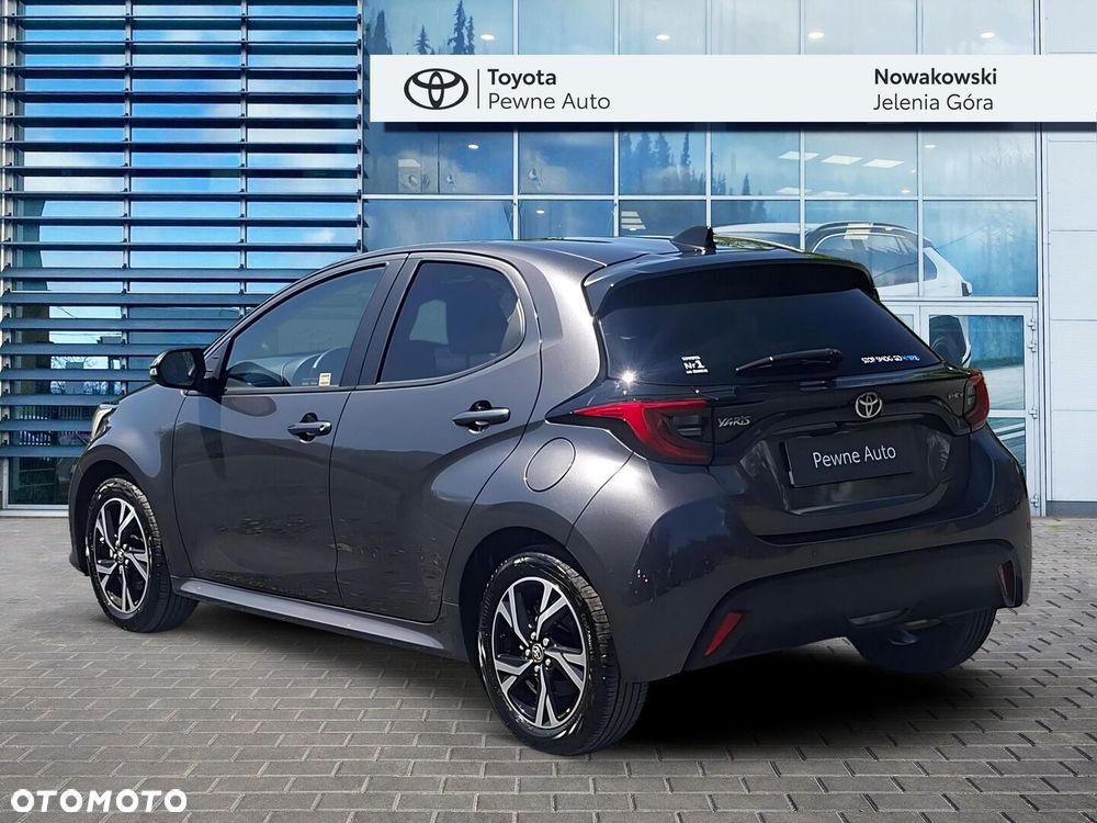Toyota Yaris Hybrid 1.5 Style - 8