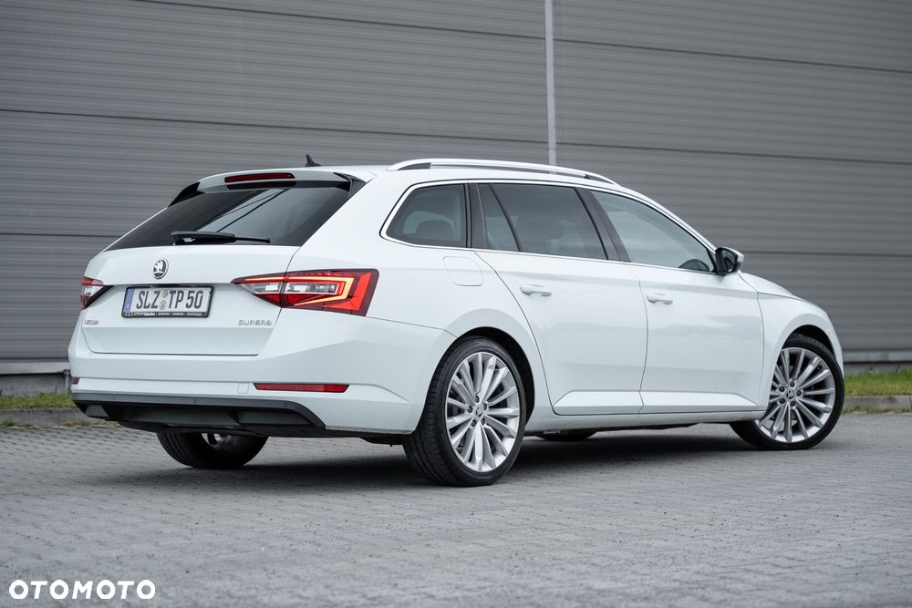 Skoda Superb 2.0 TDI L&K - 9