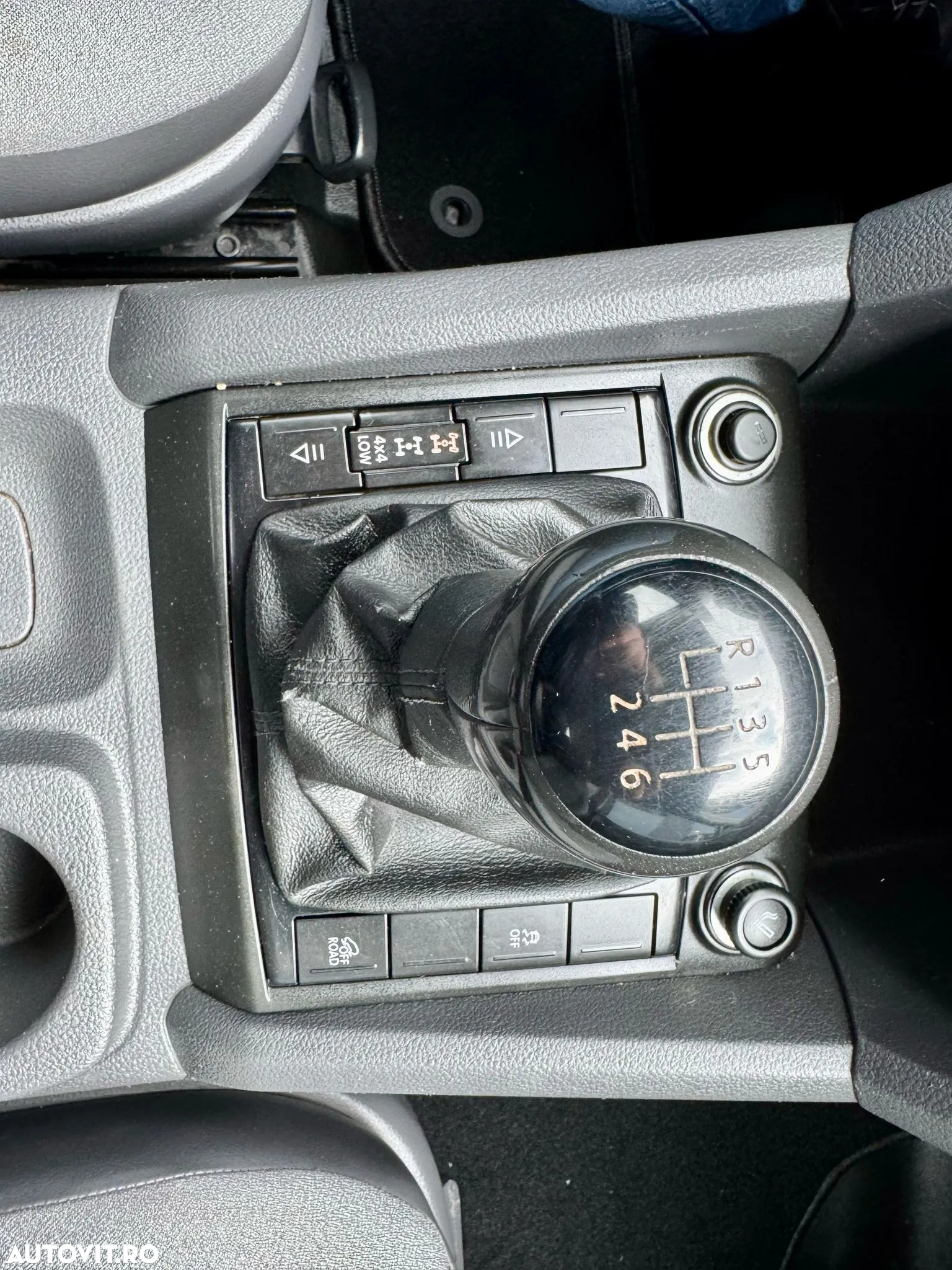 Volkswagen Amarok 2.0 BiTDI 4MOTION Trendline - 22