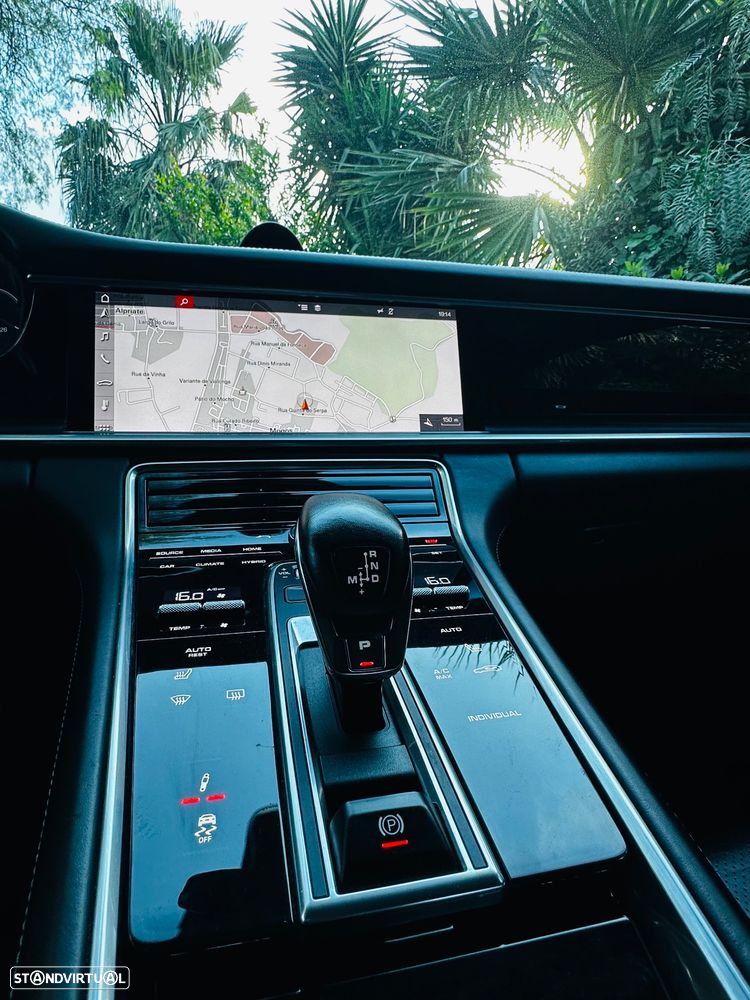Porsche Panamera 4 E-Hybrid Edition 10 Anos - 30