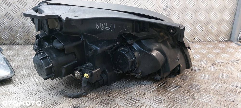 LAMPA LEWY PRZÓD + PRAWY PRZÓD CARENS III EUROPA - 5