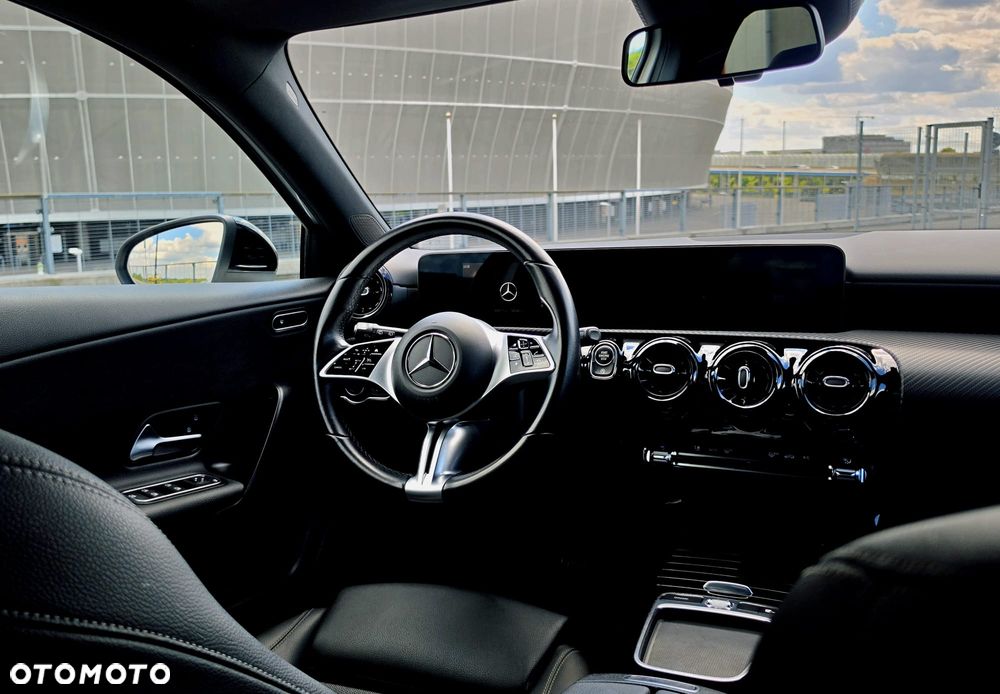 Mercedes-Benz Klasa A 180 d Progressive 8G-DCT - 15