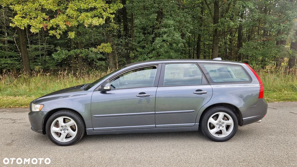 Volvo V50 D3 Momentum - 4