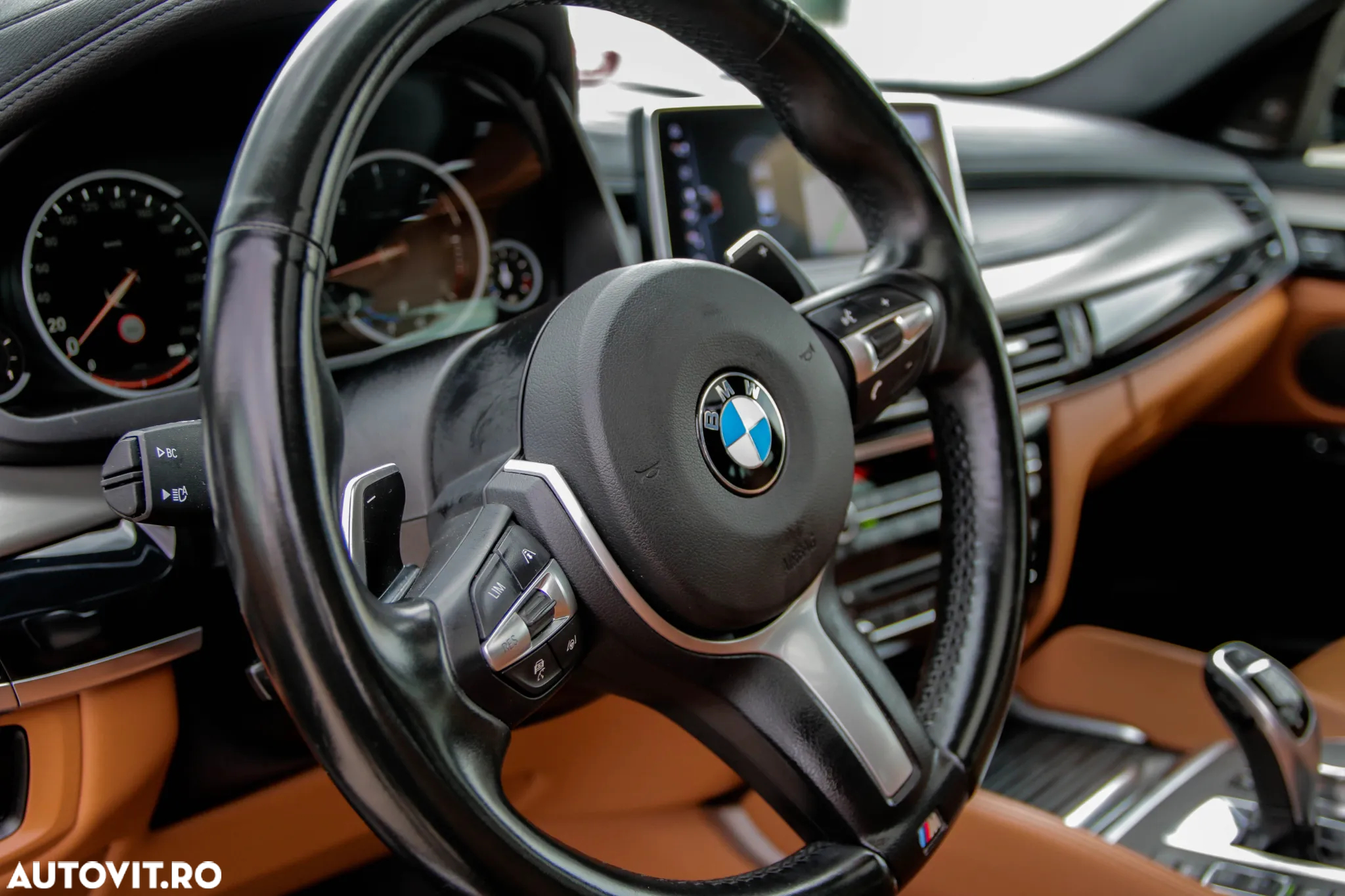 BMW X6 xDrive40d - 8