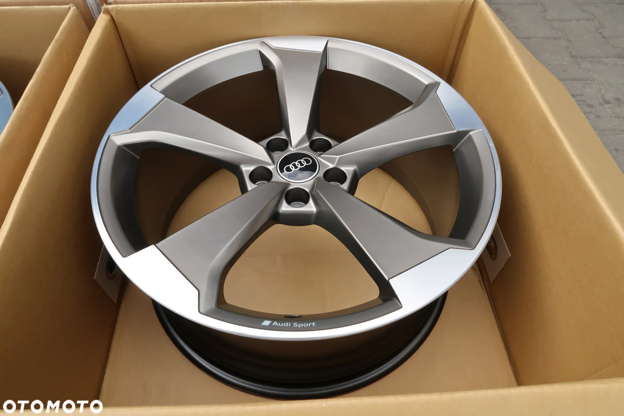 Oryginalne Felgi Audi A5 A4 A6 Q5 8W0 20'' Rotor - 5