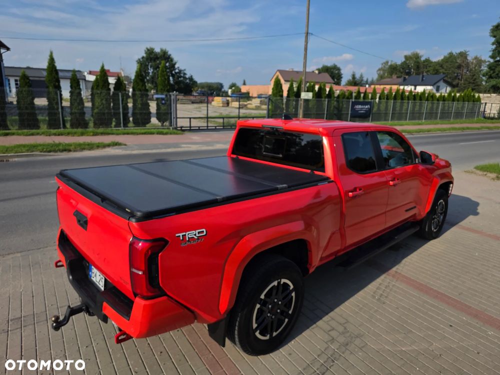 Toyota Tacoma - 17